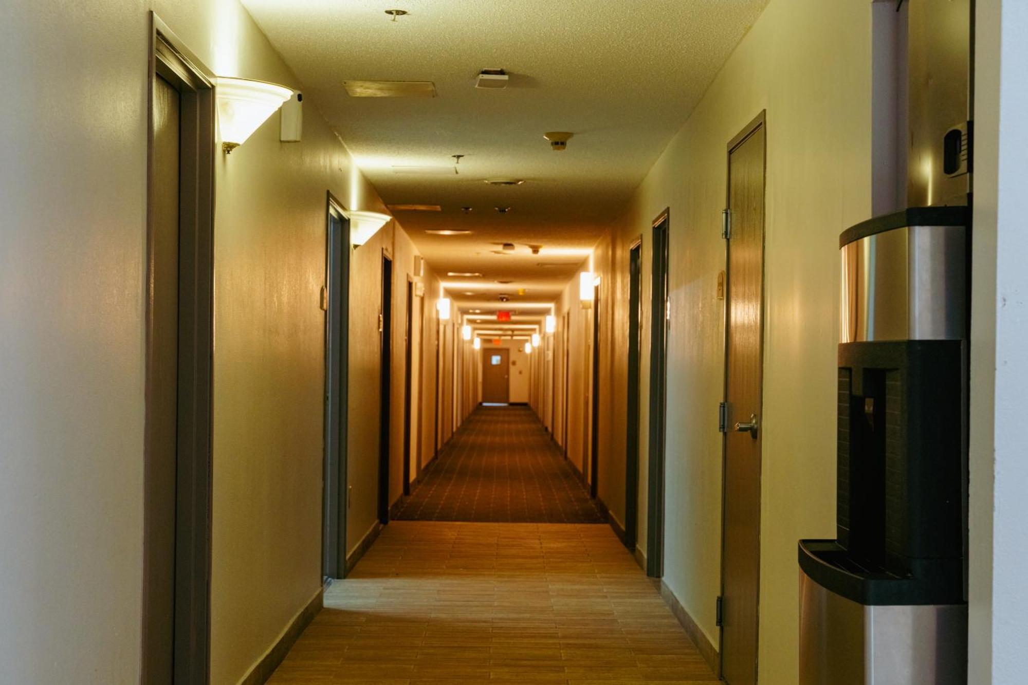 Отель Clarion Pointe-Dillard Near Blue Ridge Mountains Экстерьер фото