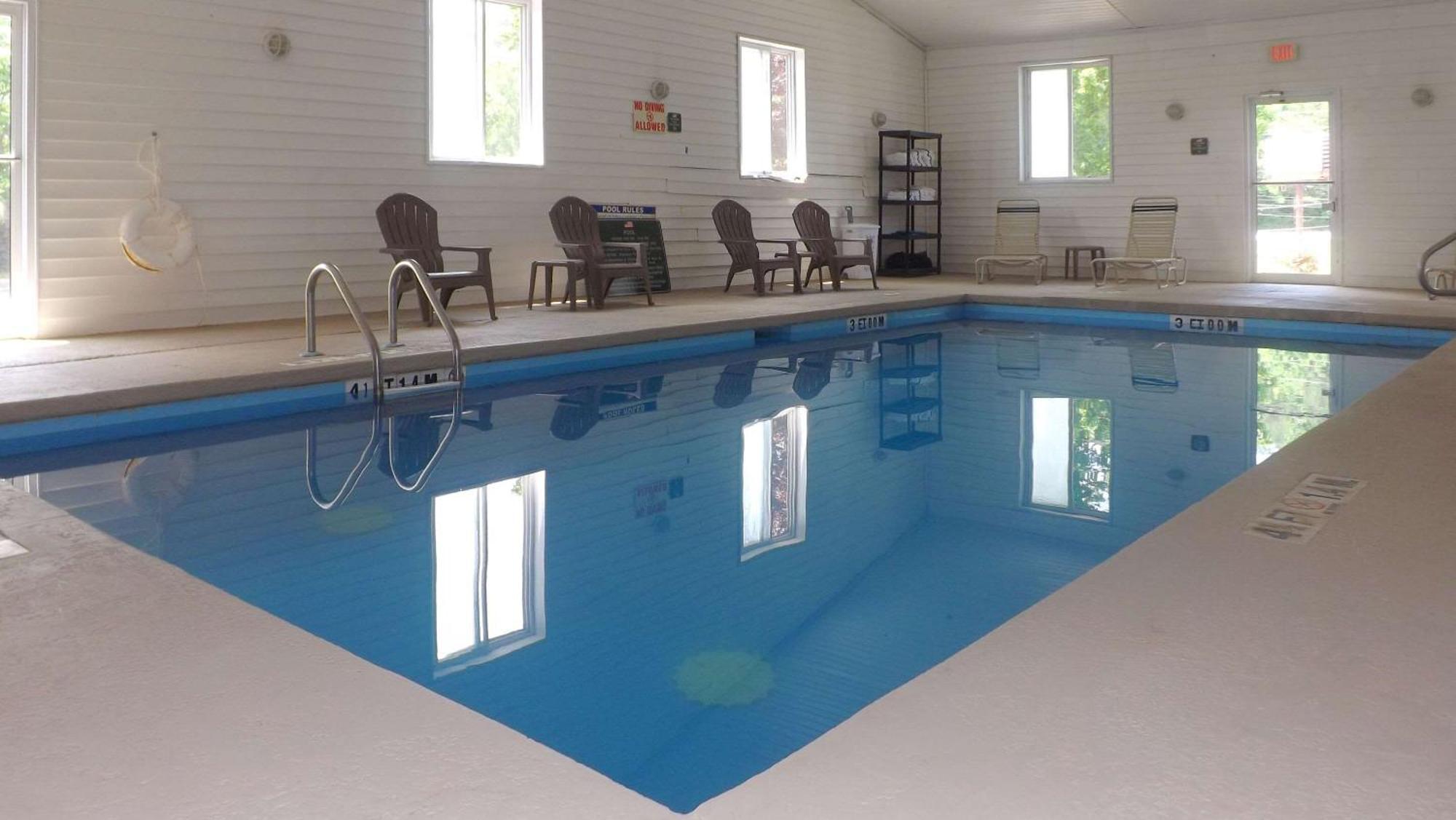 Отель Clarion Pointe-Dillard Near Blue Ridge Mountains Экстерьер фото